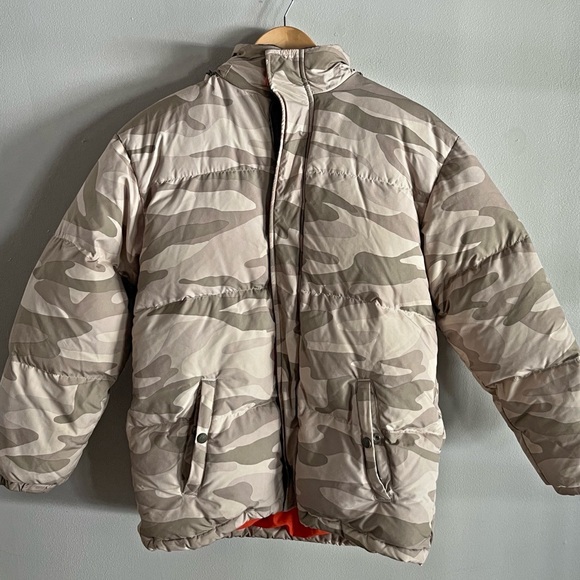 Y2K GAP Kids Camo Puffer Jacket Beige Orange Lined Down Coat Size XXL 14-16 - Picture 1 of 12